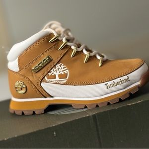 Women’s Timberlands boots